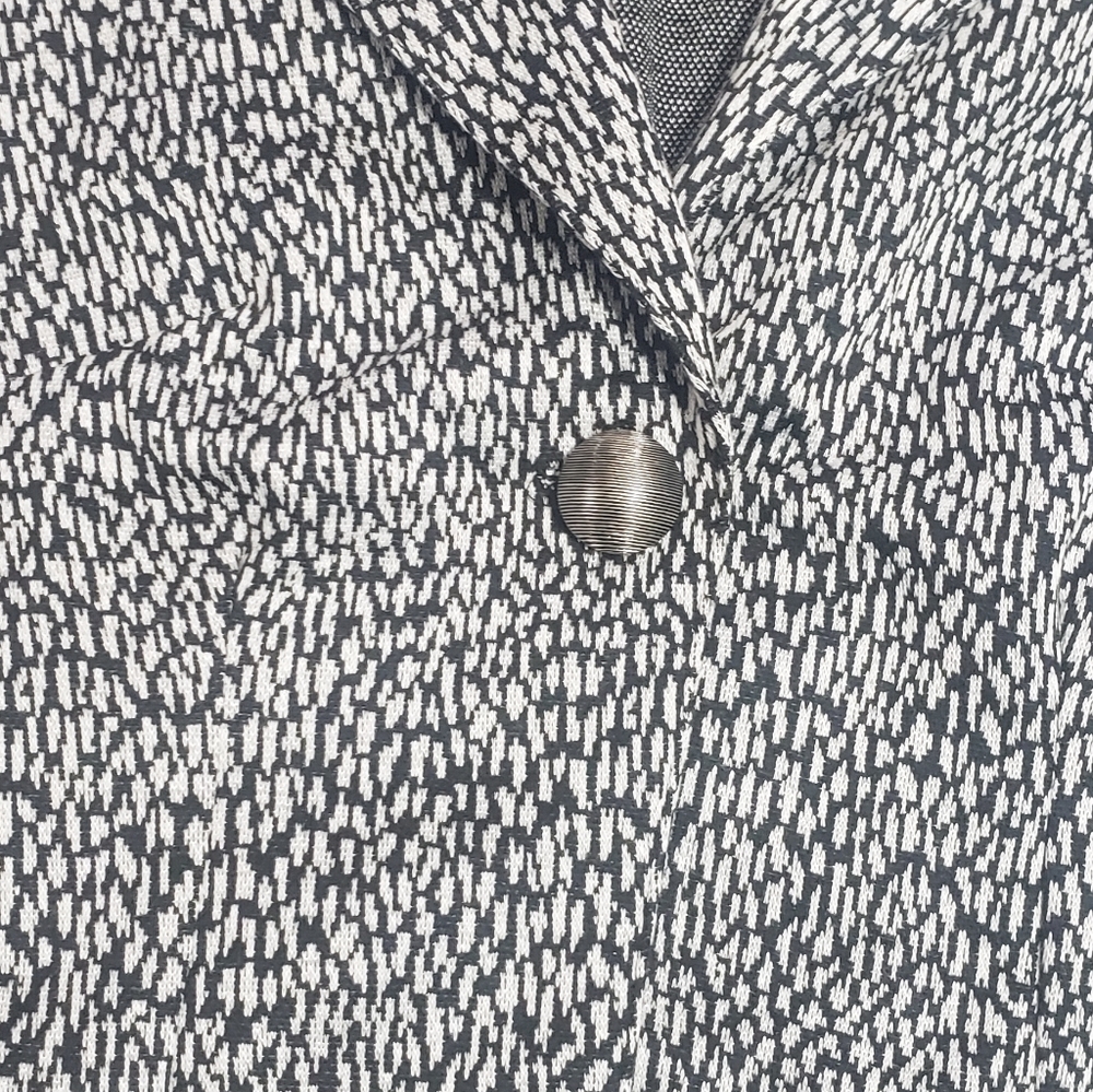 Coat - Picture 4 of 4